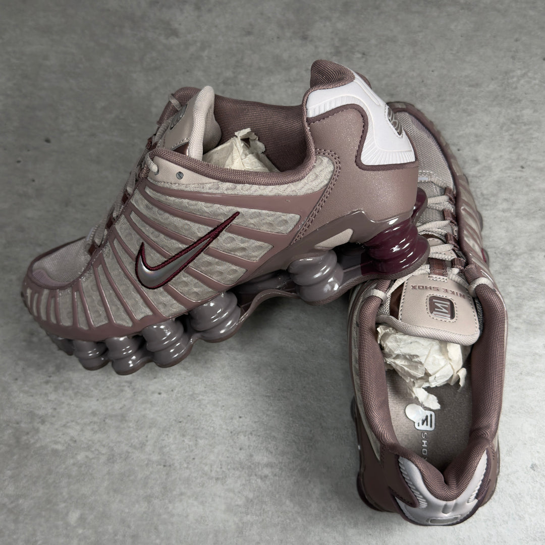 NIKE SHOX TL PUMICE NIGHT MAROON (WOMEN&