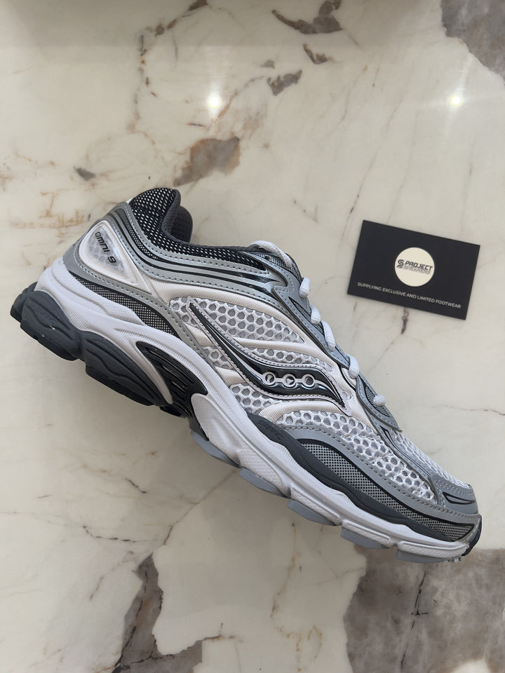 SAUCONY PROGRID OMNI 9 OG Microchip