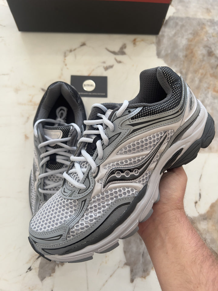SAUCONY PROGRID OMNI 9 OG Microchip