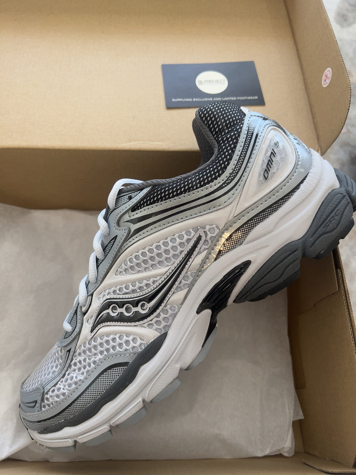 SAUCONY PROGRID OMNI 9 OG Microchip