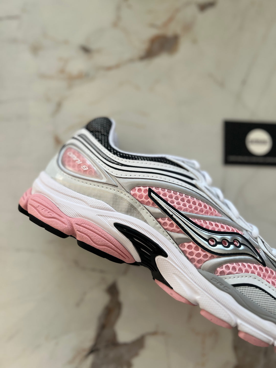 SAUCONY PROGRID OMNI 9 OG &