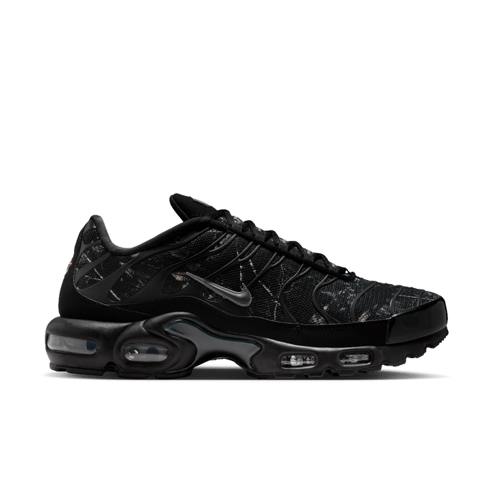 NIKE AIR MAX PLUS BLACK WOOD CAMO