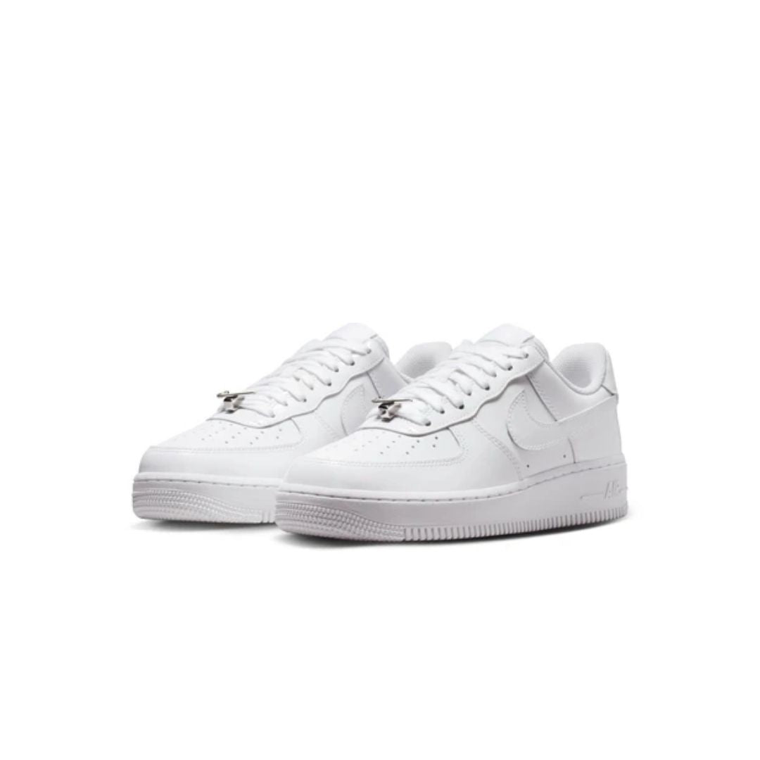NIKE AIR FORCE 1 LOW 07 PATENT WHITE (WOMENS)