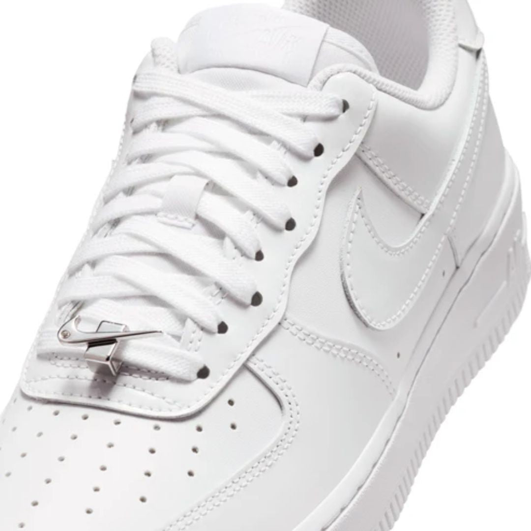 NIKE AIR FORCE 1 LOW 07 PATENT WHITE (WOMENS)