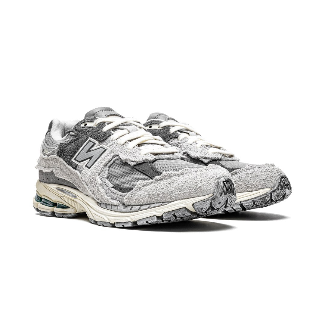 NEW BALANCE 2002R PROTECTION PACK RAIN CLOUD