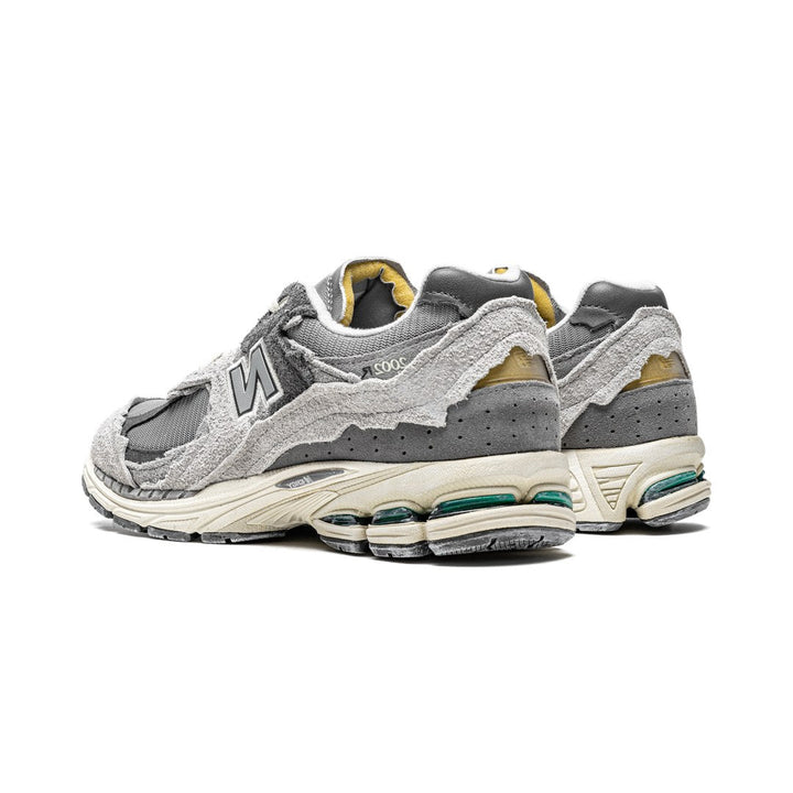 NEW BALANCE 2002R PROTECTION PACK RAIN CLOUD