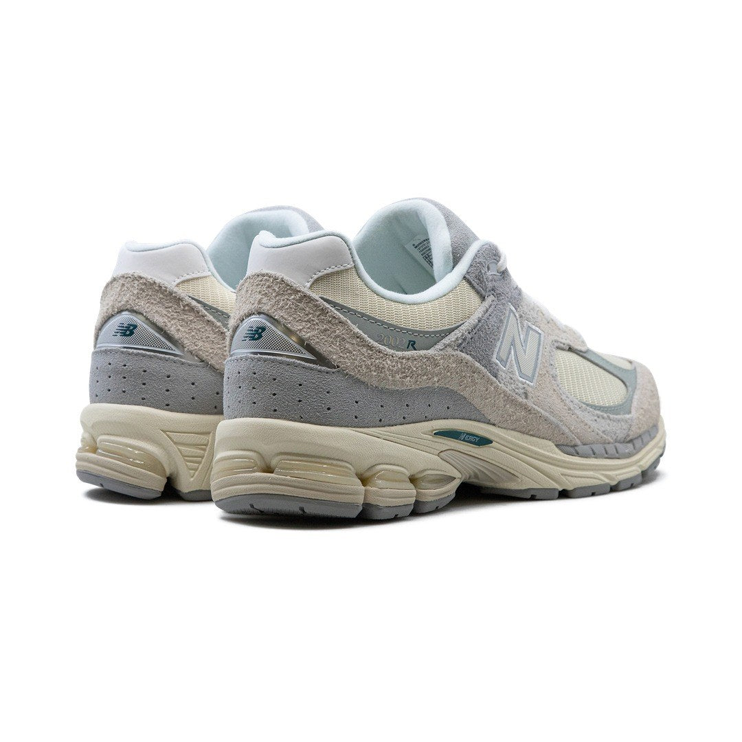 NEW BALANCE 2002R LINEN