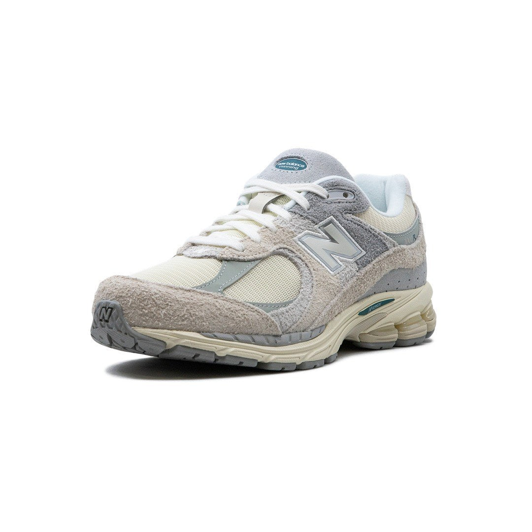 NEW BALANCE 2002R LINEN