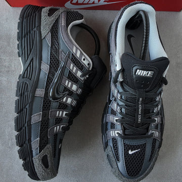 NIKE P-6000 SUEDE ‘ANTHRACITE METALLIC SILVER’