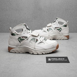NIKE AIR TRAINER HUARACHE CORTEIZ LIGHT BONE