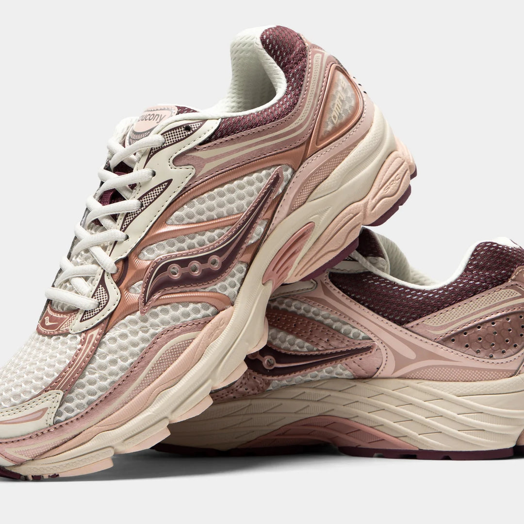 SAUCONY PROGRID OMNI 9 &