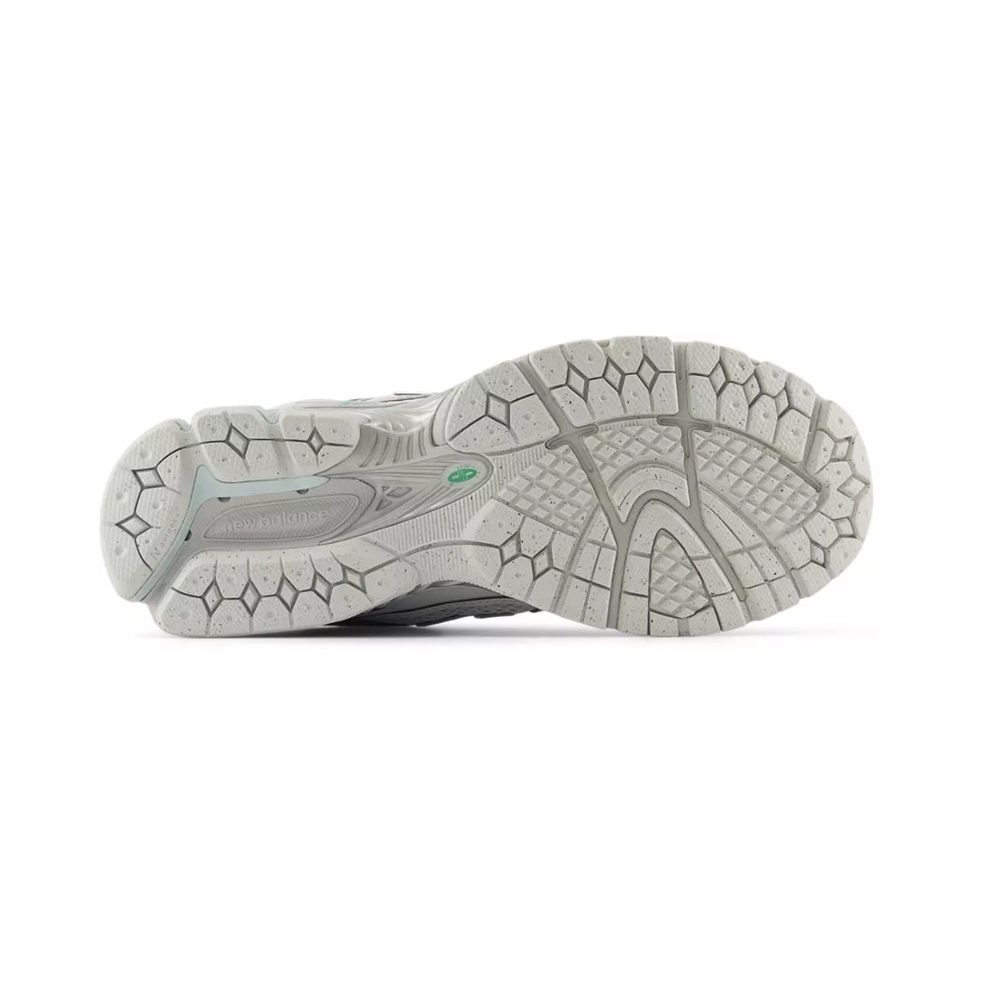 NEW BALANCE 1906 WHITE SILVER GREY
