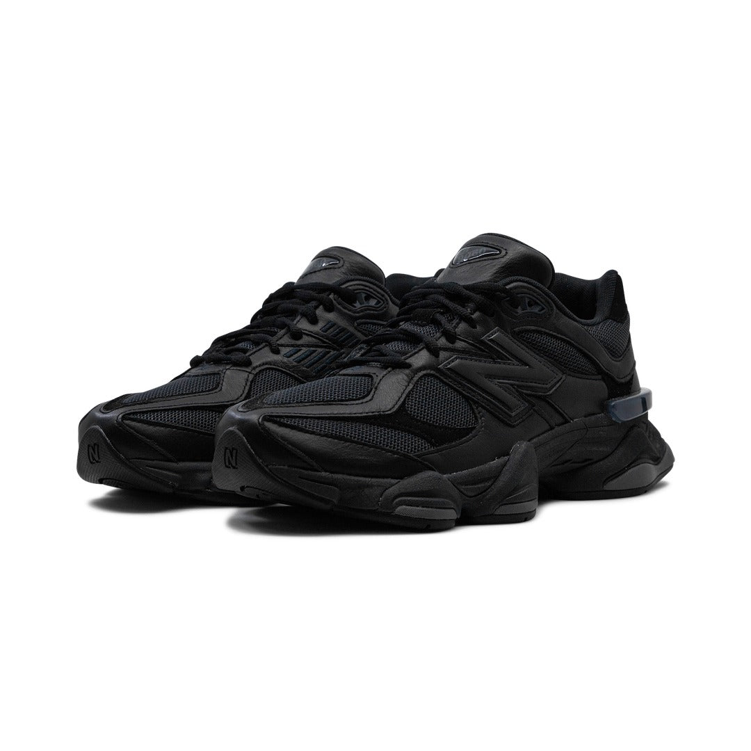 NEW BALANCE 9060 TRIPLE BLACK LEATHER