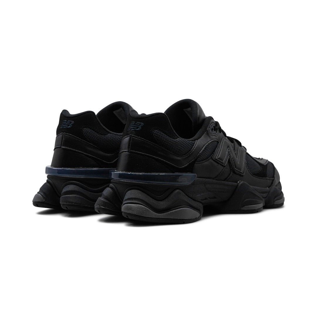 NEW BALANCE 9060 TRIPLE BLACK LEATHER