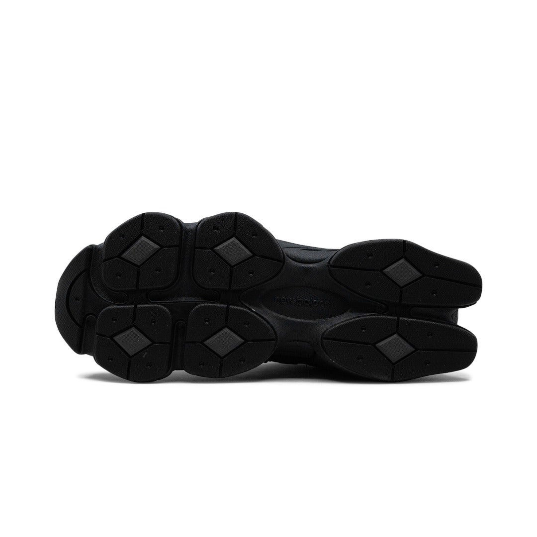 NEW BALANCE 9060 TRIPLE BLACK LEATHER