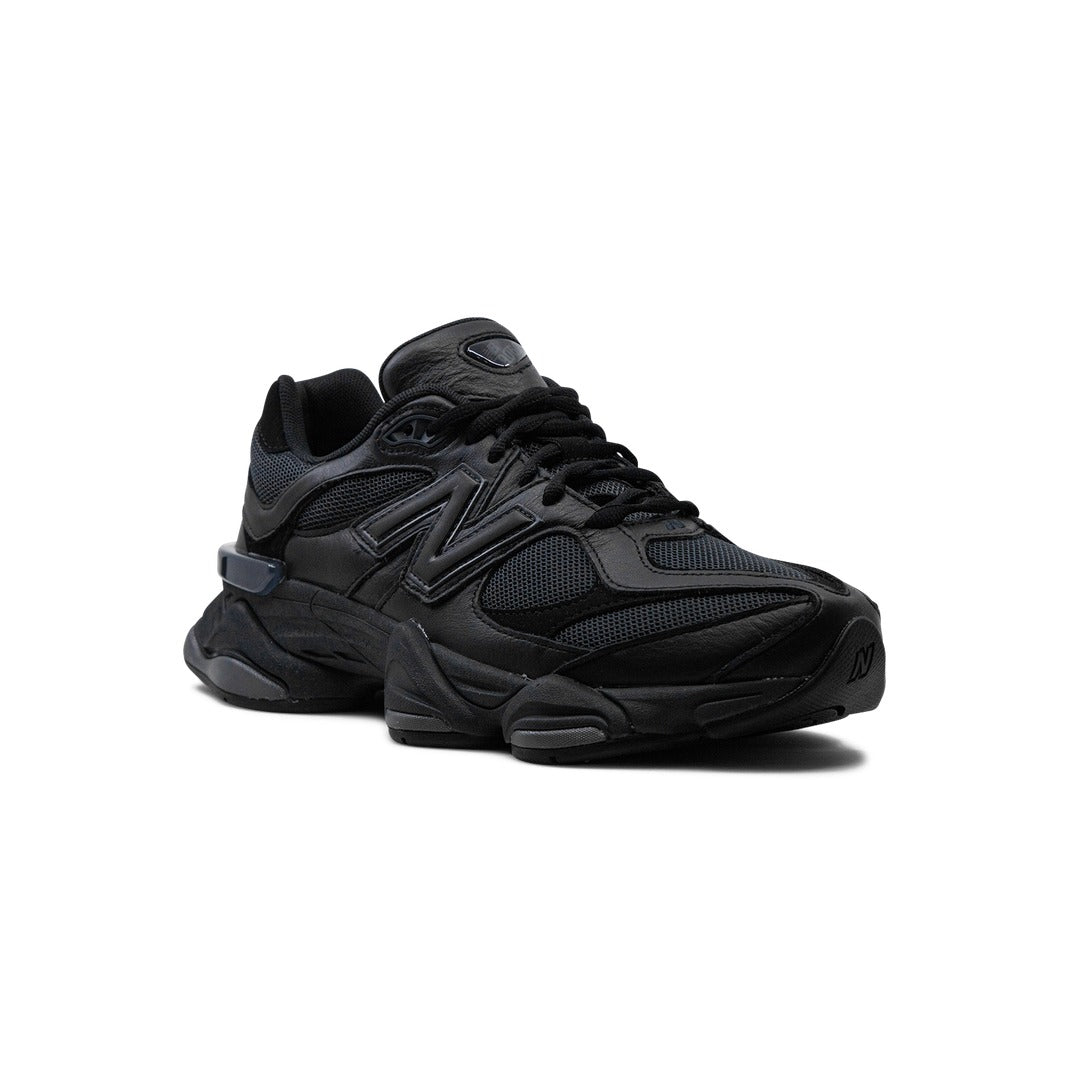 NEW BALANCE 9060 TRIPLE BLACK LEATHER