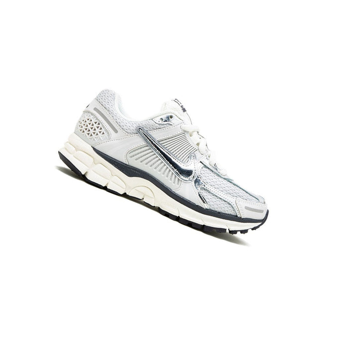 NIKE ZOOM VOMERO 5 PHOTON DUST METALLIC SILVER (WOMEN&