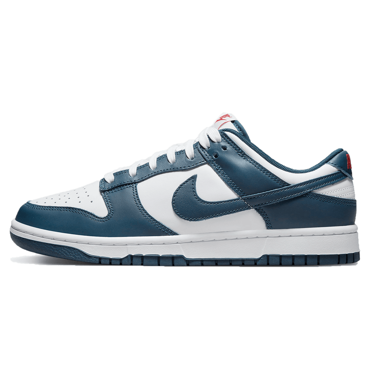 NIKE DUNK LOW &