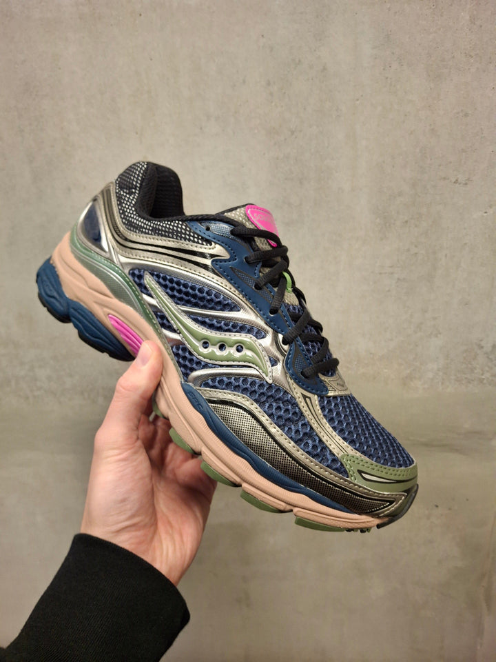 SAUCONY PROGRID OMNI 9 DISRUPT &