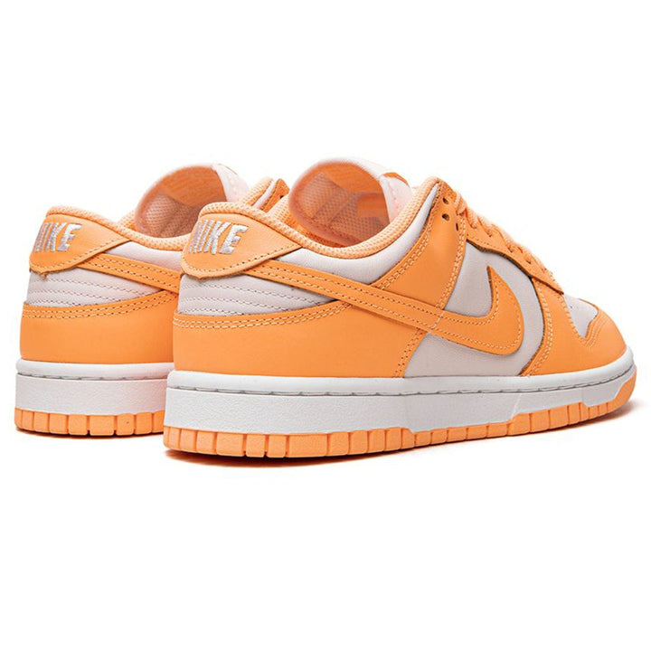 NIKE DUNK LOW WMNS &