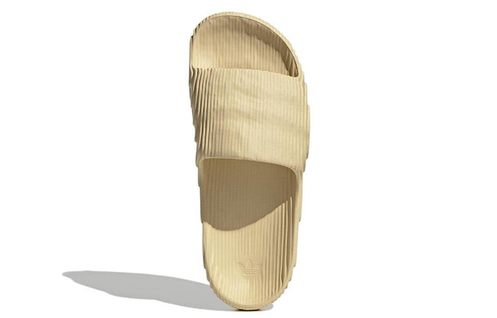 ADIDAS ADILETTE 22 SLIDES ST DESERT SAND — Stock 