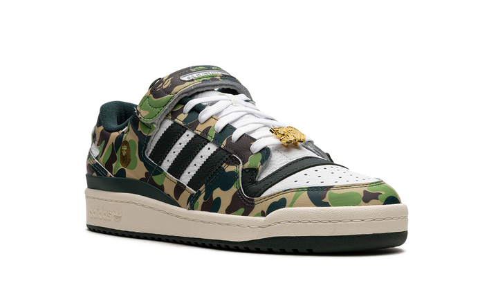 ADIDAS FORUM LOW X BAPE 30TH ANNIVERSARY GREEN — Stock 