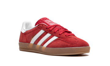 ADIDAS GAZELLE INDOOR BETTER SCARLET — Stock