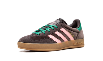ADIDAS GAZELLE INDOOR BROWN VELVET (WOMEN'S) — Stock