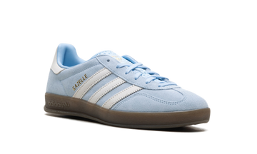 ADIDAS GAZELLE INDOOR CLEAR SKY OFF WHITE (WOMEN'S) — Stock