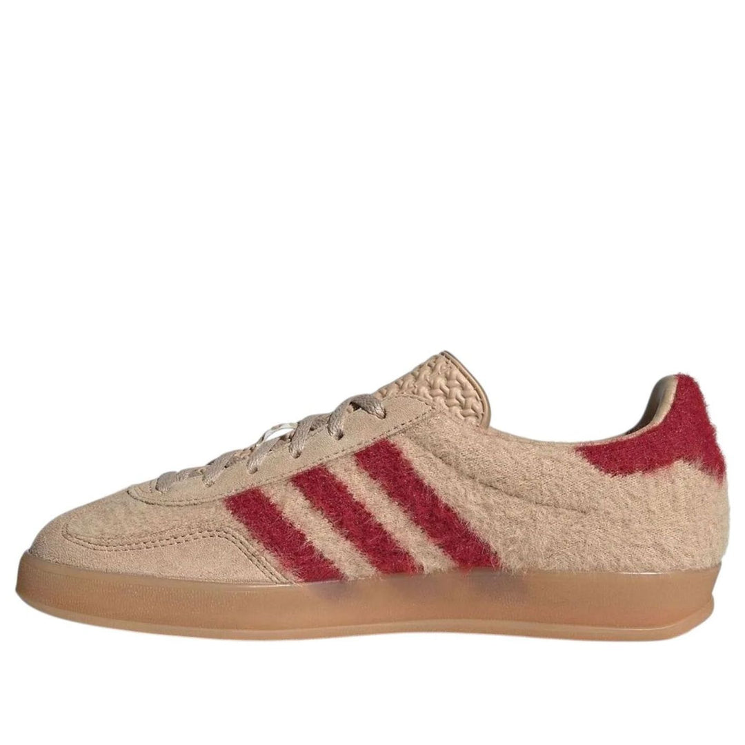 ADIDAS GAZELLE INDOOR MAGIC BEIGE VICTORY RED (WOMEN&