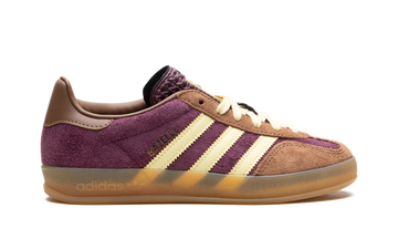 ADIDAS GAZELLE INDOOR MAROON ALMOST YELLOW — Stock