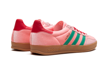 ADIDAS GAZELLE INDOOR PINK VELVET (WOMEN'S) — Stock