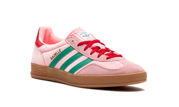 ADIDAS GAZELLE INDOOR PINK VELVET (WOMEN'S) — Stock