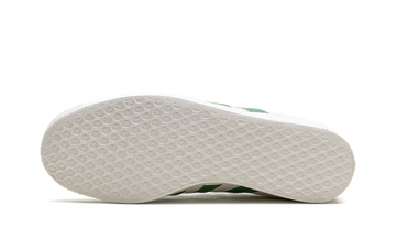 ADIDAS GAZELLE OFF WHITE — Stock