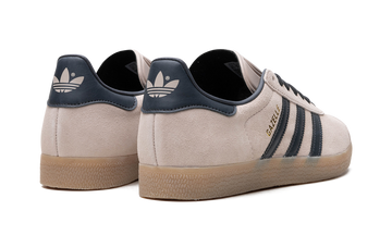 ADIDAS GAZELLE WONDER TAUPE NIGHT INDIGO — Stock