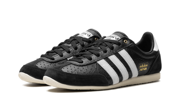 ADIDAS JAPAN CORE BLACK CLOUD WHITE WOMENS — Stock