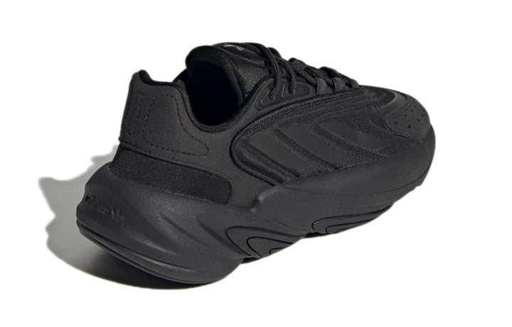 ADIDAS OZELIA CORE BLACK (GS)