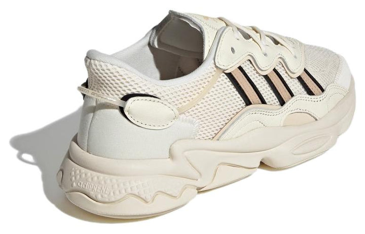 ADIDAS OZWEEGO CREAM WHITE WONDER GOLD MET. CORE BLACK WOMENS
