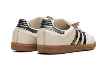 ADIDAS SAMBA LT CREAM WHITE BLACK GUM (WOMEN'S) — Stock