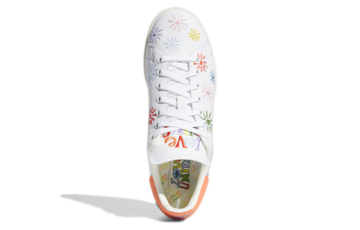 ADIDAS STAN SMITH PRIDE
