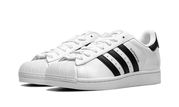 ADIDAS SUPERSTAR II CLOUD WHITE CORE BLACK — Stock