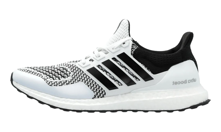 ADIDAS ULTRA BOOST 1.0 CLOUD WHITE CORE BLACK IRON METALLIC