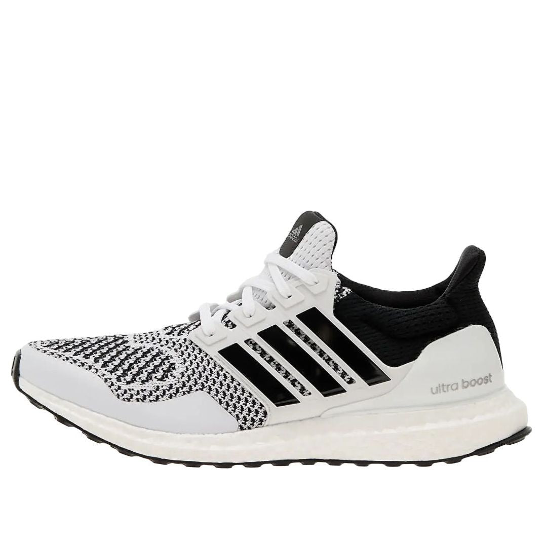 ADIDAS ULTRA BOOST 1.0 CLOUD WHITE CORE BLACK IRON METALLIC