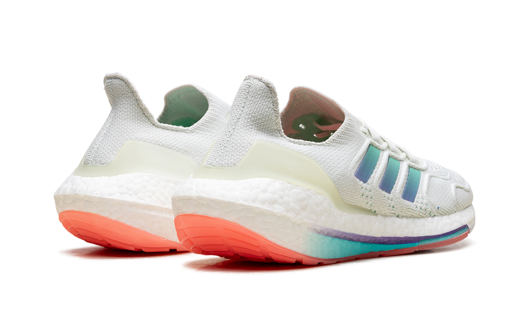 ADIDAS ULTRA BOOST 22 HEAT.RDY WHITE IRIDESCENT WOMENS