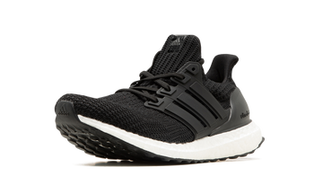 ADIDAS ULTRA BOOST DNA BLACK — Stock