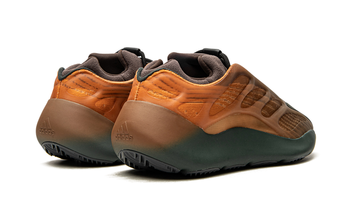 ADIDAS YEEZY 700 V3 COPPER FADE