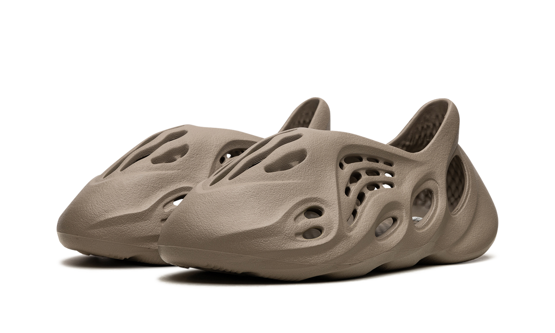 ADIDAS YEEZY FOAM RUNNER STONE TAUPE