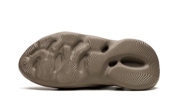ADIDAS YEEZY FOAM RUNNER STONE TAUPE