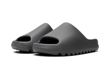 ADIDAS YEEZY SLIDE SLATE GREY — Stock