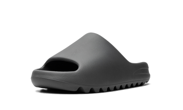 ADIDAS YEEZY SLIDE SLATE GREY — Stock